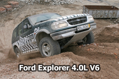 Ford_Explorer_ 4.0L_V6_OFF_ROAD_Centrum_Stare_Mesto